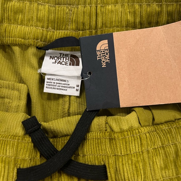 The North Face Utility Cord Easy Pant- Sulphur Moss Men’s Medium/ Regular NWT - Picture 7 of 10